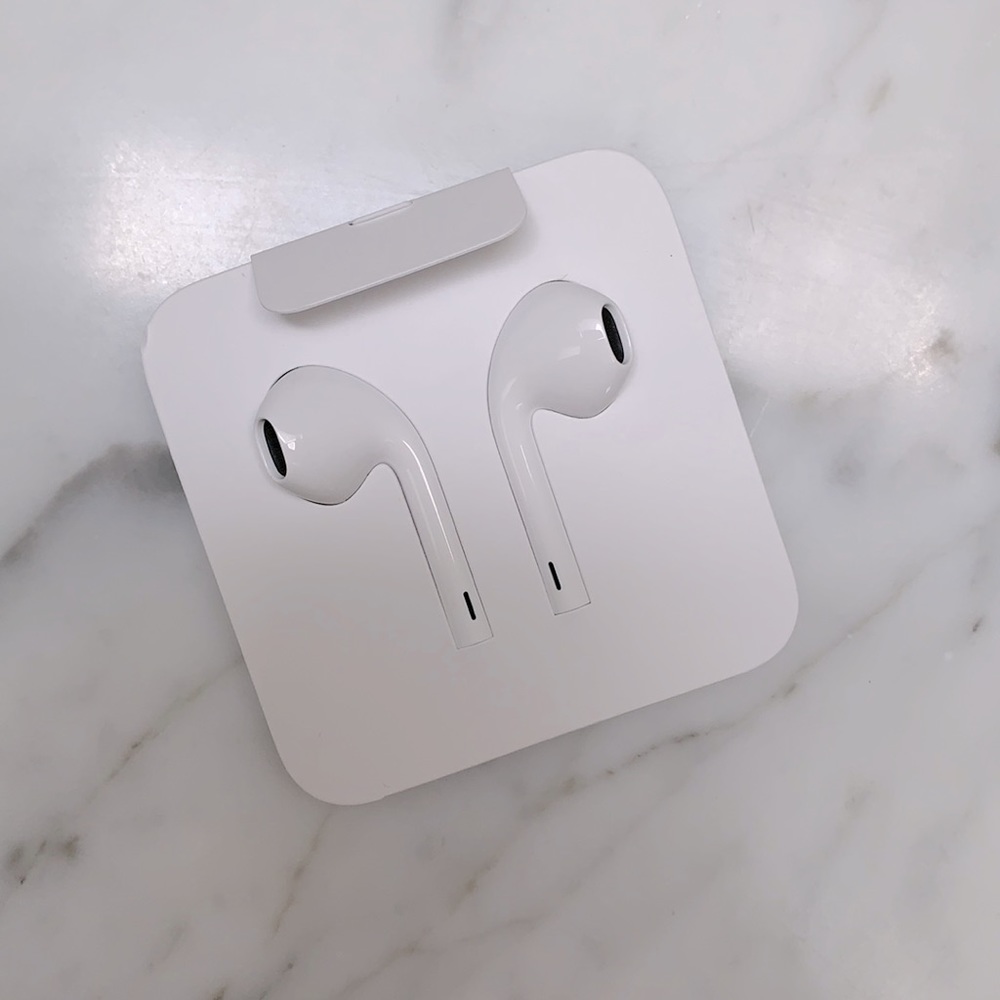 Apple iPhone Earbuds